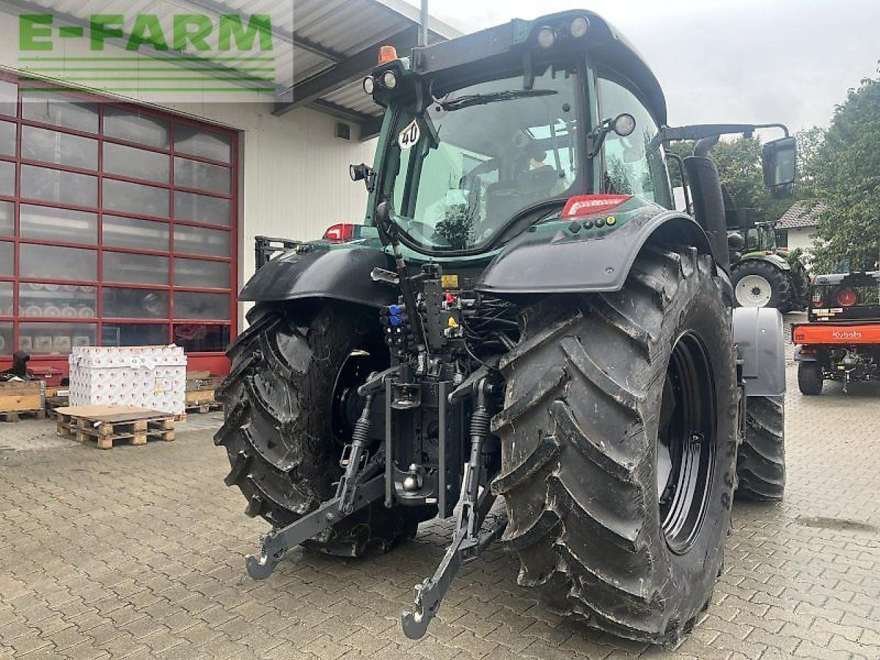 Farm tractor Valtra n 134 aktiv: picture 17