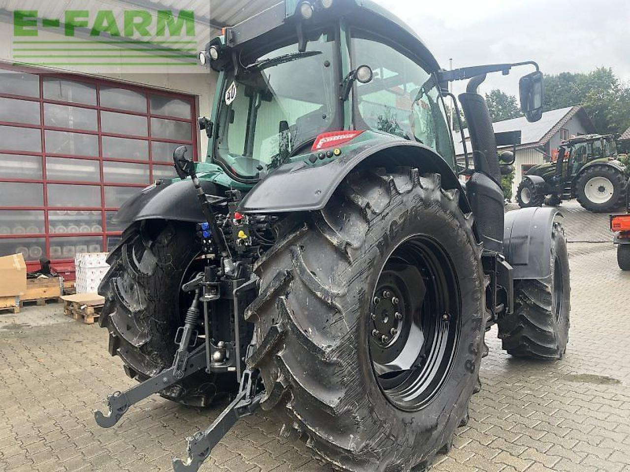 Farm tractor Valtra n 134 aktiv: picture 16