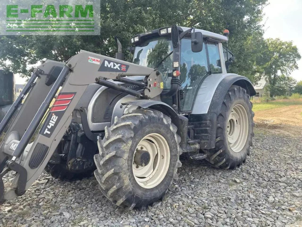 Valtra n 142 - Farm tractor: picture 2 Valtra n 142 - Farm tractor: picture 2