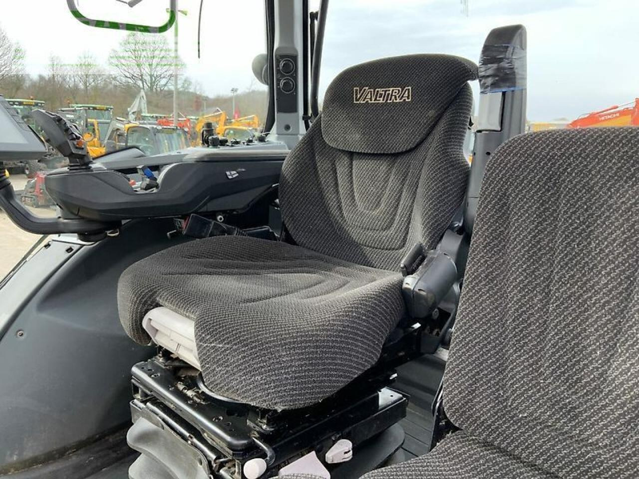 Farm tractor Valtra t214 direct tractor (st22267) Direct: picture 19