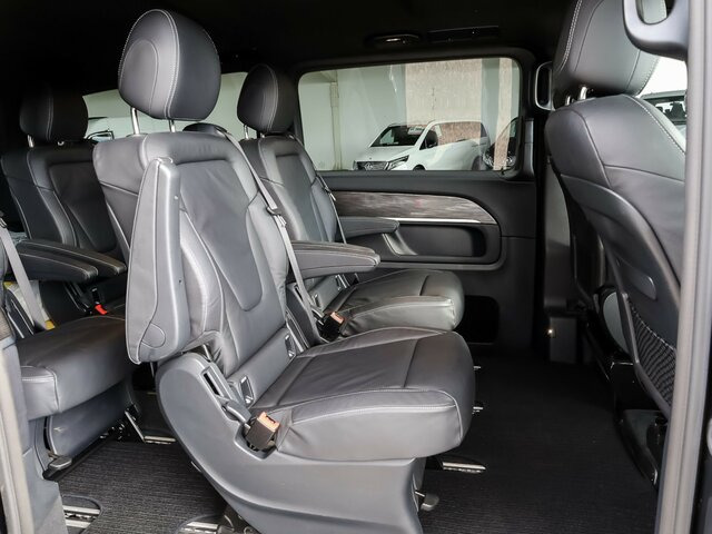 MERCEDES-BENZ EQV 300 Avantgarde,Extralang,6Sitze,2xKlima,LED... - Minibus, Electric bus: picture 5 MERCEDES-BENZ EQV 300 Avantgarde,Extralang,6Sitze,2xKlima,LED... - Minibus, Electric bus: picture 5