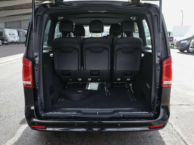 MERCEDES-BENZ EQV 300 Avantgarde Line,lang,7Sitze,2xKlima,LED... - Passenger van, Electric van: picture 2 MERCEDES-BENZ EQV 300 Avantgarde Line,lang,7Sitze,2xKlima,LED... - Passenger van, Electric van: picture 2