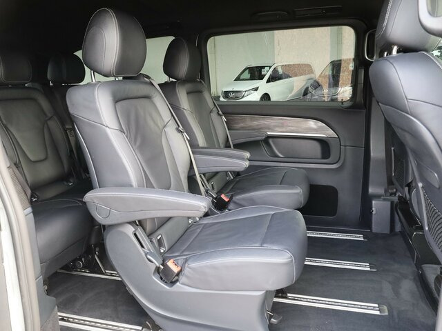 MERCEDES-BENZ EQV 300 Avantgarde,lang,7Sitze,2xSchiebetür,LED... - Minibus, Electric bus: picture 4 MERCEDES-BENZ EQV 300 Avantgarde,lang,7Sitze,2xSchiebetür,LED... - Minibus, Electric bus: picture 4