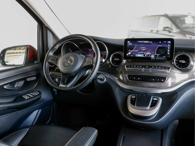 MERCEDES-BENZ EQV 300 Extralang,Avantgarde,7Sitze,2xSchiebetür - Passenger van, Electric van: picture 4 MERCEDES-BENZ EQV 300 Extralang,Avantgarde,7Sitze,2xSchiebetür - Passenger van, Electric van: picture 4