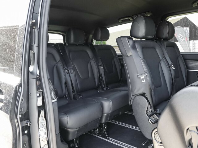 MERCEDES-BENZ EQV 300 Extralang,Avantgarde,8Sitze,2xelektr.Tür - Passenger van, Electric van: picture 5 MERCEDES-BENZ EQV 300 Extralang,Avantgarde,8Sitze,2xelektr.Tür - Passenger van, Electric van: picture 5