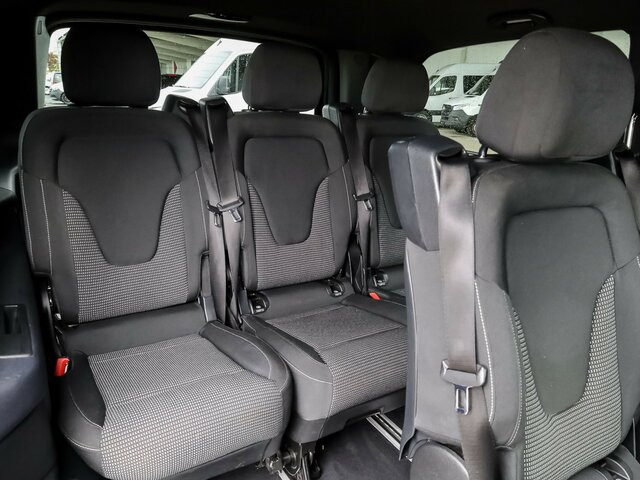 MERCEDES-BENZ EQV 300 ang,8Sitzer,2xSchiebetür,360°Kamera... - Minibus, Electric bus: picture 4 MERCEDES-BENZ EQV 300 ang,8Sitzer,2xSchiebetür,360°Kamera... - Minibus, Electric bus: picture 4