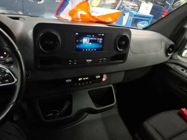 MERCEDES-BENZ Sprinter 315 CDI Kasten,3924mm,Automatik,LED... - Panel van: picture 4 MERCEDES-BENZ Sprinter 315 CDI Kasten,3924mm,Automatik,LED... - Panel van: picture 4