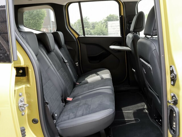 MERCEDES-BENZ T 180 Progressive,LED,Navi,Kamera,Tempomat - Passenger van: picture 2 MERCEDES-BENZ T 180 Progressive,LED,Navi,Kamera,Tempomat - Passenger van: picture 2