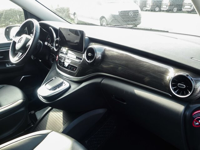 MERCEDES-BENZ V 300 Avantgarde Extralang,2xSchiebetür el.,AHK... - Passenger van: picture 2 MERCEDES-BENZ V 300 Avantgarde Extralang,2xSchiebetür el.,AHK... - Passenger van: picture 2