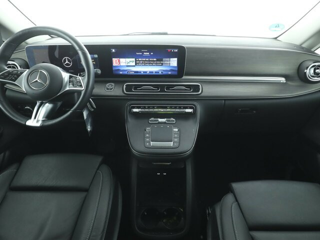 MERCEDES-BENZ V 300 Avantgarde Extralang,8Sitze,2elSchiebetür... - Minibus, Passenger van: picture 2 MERCEDES-BENZ V 300 Avantgarde Extralang,8Sitze,2elSchiebetür... - Minibus, Passenger van: picture 2