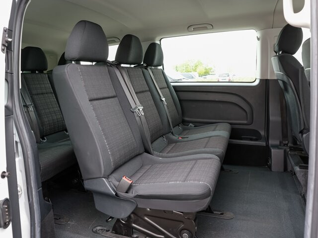 MERCEDES-BENZ Vito 111 TourerPro,lang,8Sitzer,Klima,Standhzg. - Minibus, Passenger van: picture 4 MERCEDES-BENZ Vito 111 TourerPro,lang,8Sitzer,Klima,Standhzg. - Minibus, Passenger van: picture 4