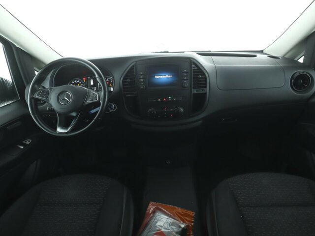 MERCEDES-BENZ Vito 114 TourerPro,Allrad,Automatik,Standheizung... - Passenger van: picture 2 MERCEDES-BENZ Vito 114 TourerPro,Allrad,Automatik,Standheizung... - Passenger van: picture 2