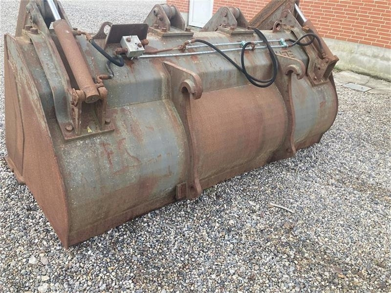 Kirk SILOSKOVL MED VOLVOBESLAG - Silage equipment: picture 1 Kirk SILOSKOVL MED VOLVOBESLAG - Silage equipment: picture 1