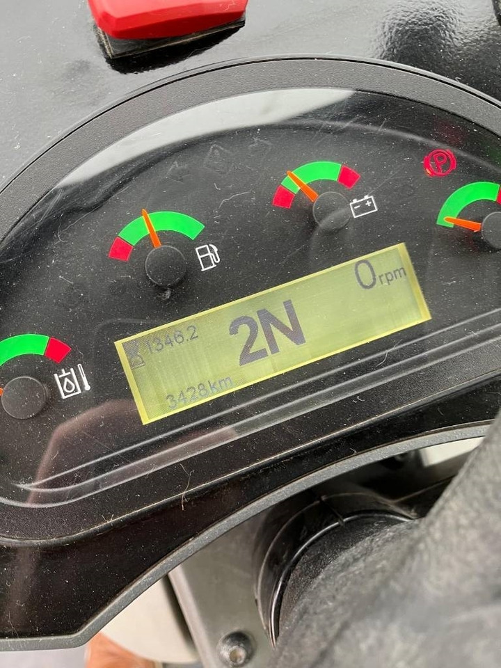 CAT 908 M, bis 35 km/h, Allrad, hydr. Schnellwechsler - Wheel loader: picture 5 CAT 908 M, bis 35 km/h, Allrad, hydr. Schnellwechsler - Wheel loader: picture 5