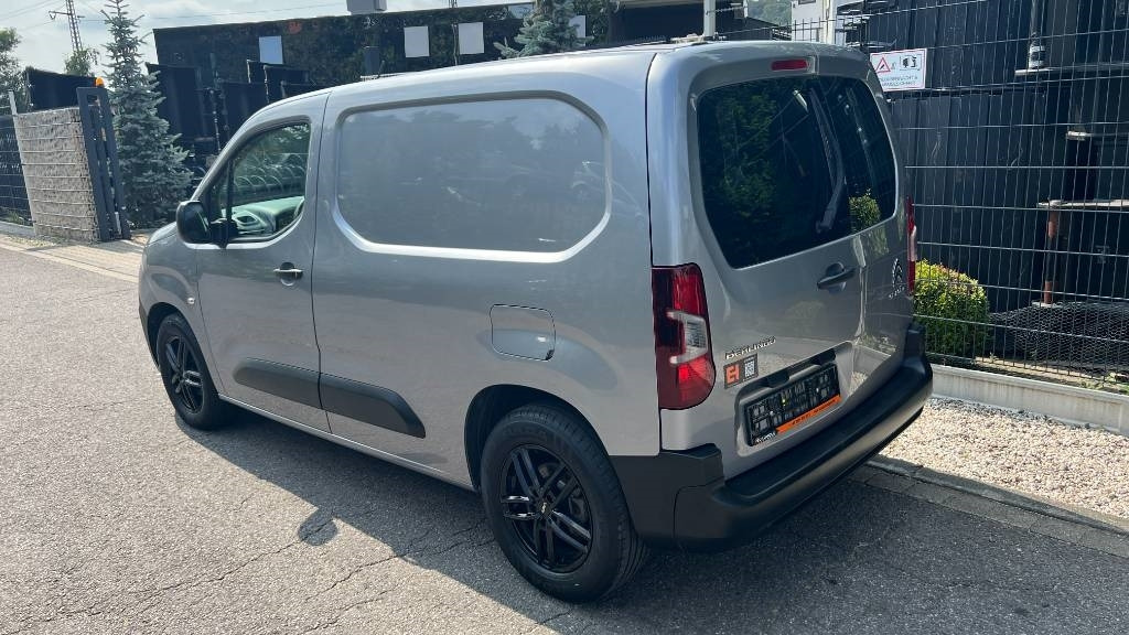 Citroën Berlingo 1.5 Blue HDI, Kasten, 8 Reifen, Klima  - Box van: picture 5 Citroën Berlingo 1.5 Blue HDI, Kasten, 8 Reifen, Klima  - Box van: picture 5