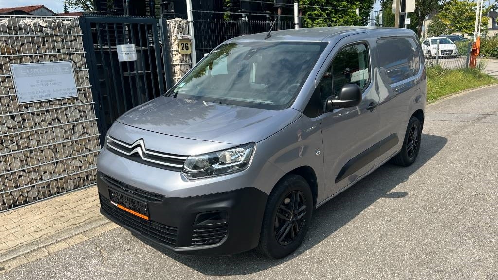 Citroën Berlingo 1.5 Blue HDI, Kasten, 8 Reifen, Klima  - Box van: picture 1 Citroën Berlingo 1.5 Blue HDI, Kasten, 8 Reifen, Klima  - Box van: picture 1