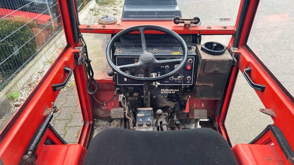Municipal tractor Hako 2300 D Kleintraktor, hyrd. Kehrmaschine, Zapfwelle: picture 9