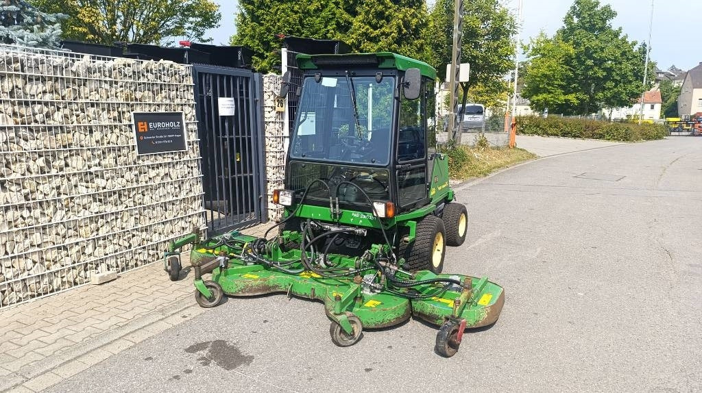John Deere 1505 vollhydr. Großflächenmäher 3 m Mähwerk Allrad - Mower: picture 1 John Deere 1505 vollhydr. Großflächenmäher 3 m Mähwerk Allrad - Mower: picture 1