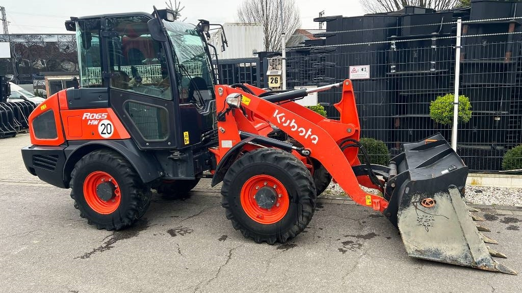 Kubota R 065, Radlader, hydr. Schnellwechsler, Schaufel - Wheel loader: picture 1 Kubota R 065, Radlader, hydr. Schnellwechsler, Schaufel - Wheel loader: picture 1