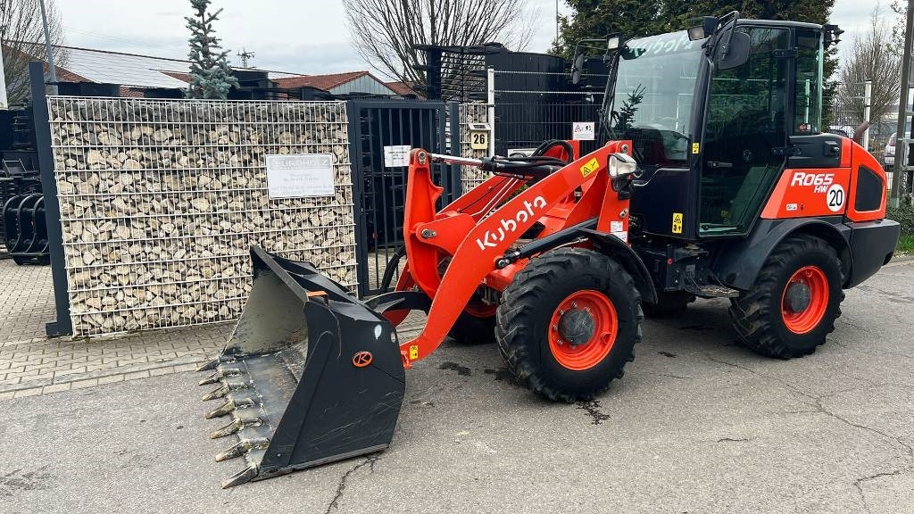 Kubota R 065, Radlader, hydr. Schnellwechsler, Schaufel - Wheel loader: picture 4 Kubota R 065, Radlader, hydr. Schnellwechsler, Schaufel - Wheel loader: picture 4