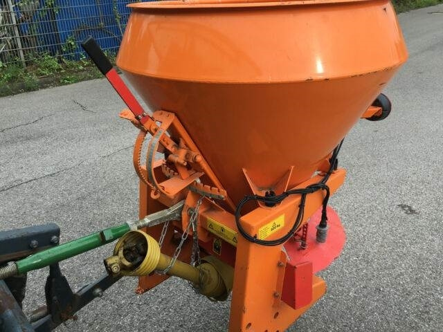 Rasant KT 9045 Kombi Trak Winterdienst Frontlad - Snow removal vehicle: picture 3 Rasant KT 9045 Kombi Trak Winterdienst Frontlad - Snow removal vehicle: picture 3