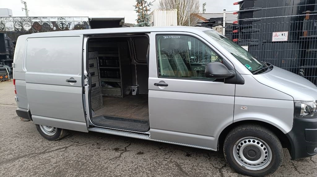 Box van Volkswagen T5 2.0 TDI, Transporter, Kasten, Werkstattschränke: picture 22