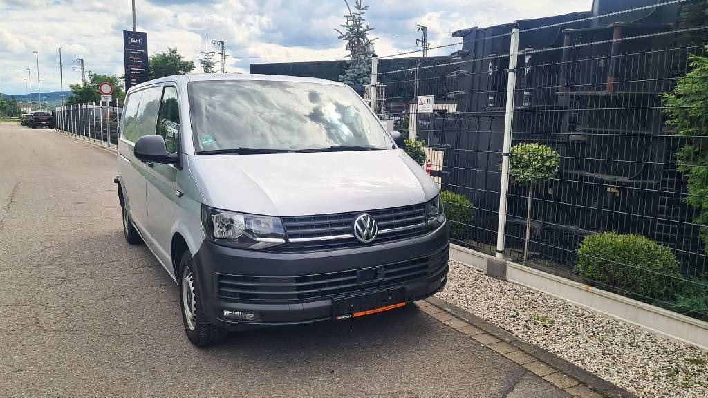 Volkswagen T6 2.0 TDI Kasten- Werkstattwagen, Klima, 3-Sitzer - Small van: picture 5 Volkswagen T6 2.0 TDI Kasten- Werkstattwagen, Klima, 3-Sitzer - Small van: picture 5