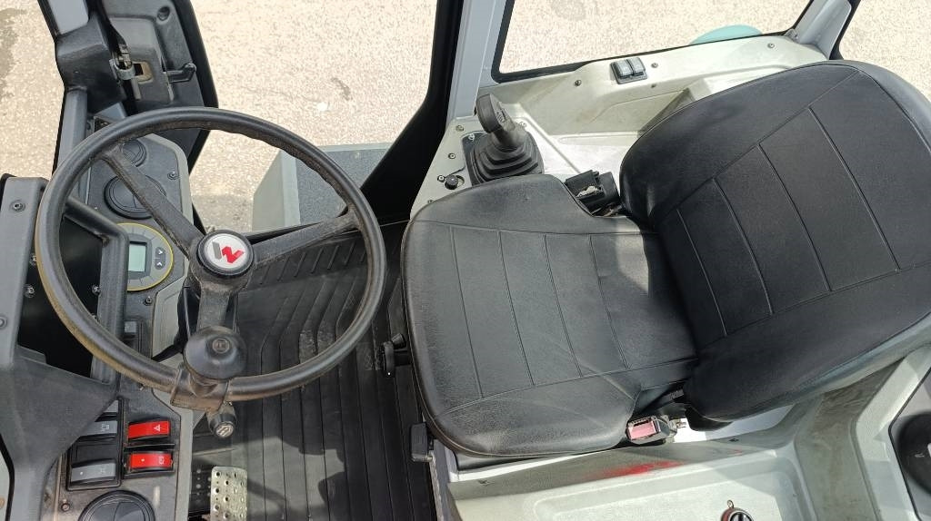 Mini dumper Wacker Neuson DW 40 Raddumper 2 Fahrstufen, Kabinenheizung, 4x4: picture 13 Mini dumper Wacker Neuson DW 40 Raddumper 2 Fahrstufen, Kabinenheizung, 4x4: picture 13