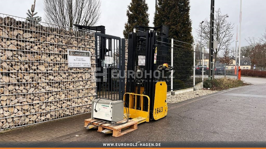 Yale Gabelstapler MS16 4328, elektro, Triplex, 4300 mm  - Electric forklift: picture 2 Yale Gabelstapler MS16 4328, elektro, Triplex, 4300 mm  - Electric forklift: picture 2