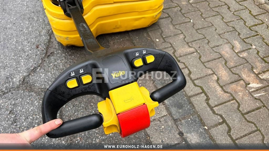 Electric forklift Yale Gabelstapler MS16 4328, elektro, Triplex, 4300 mm: picture 9 Electric forklift Yale Gabelstapler MS16 4328, elektro, Triplex, 4300 mm: picture 9