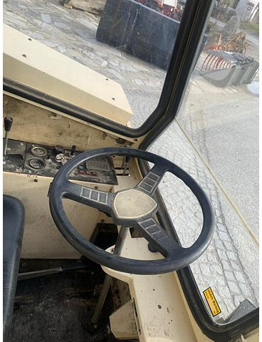 Road sweeper Amros 1250 Kehrmaschine: picture 8 Road sweeper Amros 1250 Kehrmaschine: picture 8