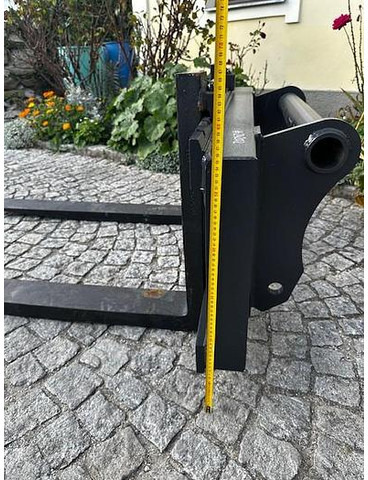 Big Palettengabel 4,5 t mit Kramer / Claas Scorpion Aufnahme - Forks for Material handling equipment: picture 3 Big Palettengabel 4,5 t mit Kramer / Claas Scorpion Aufnahme - Forks for Material handling equipment: picture 3