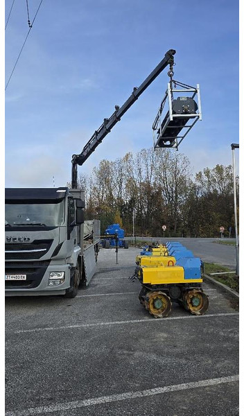 Iveco Stralis 6x2 Baustoffpritsche mit Hiab 228-E5 Kran - Crane truck: picture 3 Iveco Stralis 6x2 Baustoffpritsche mit Hiab 228-E5 Kran - Crane truck: picture 3