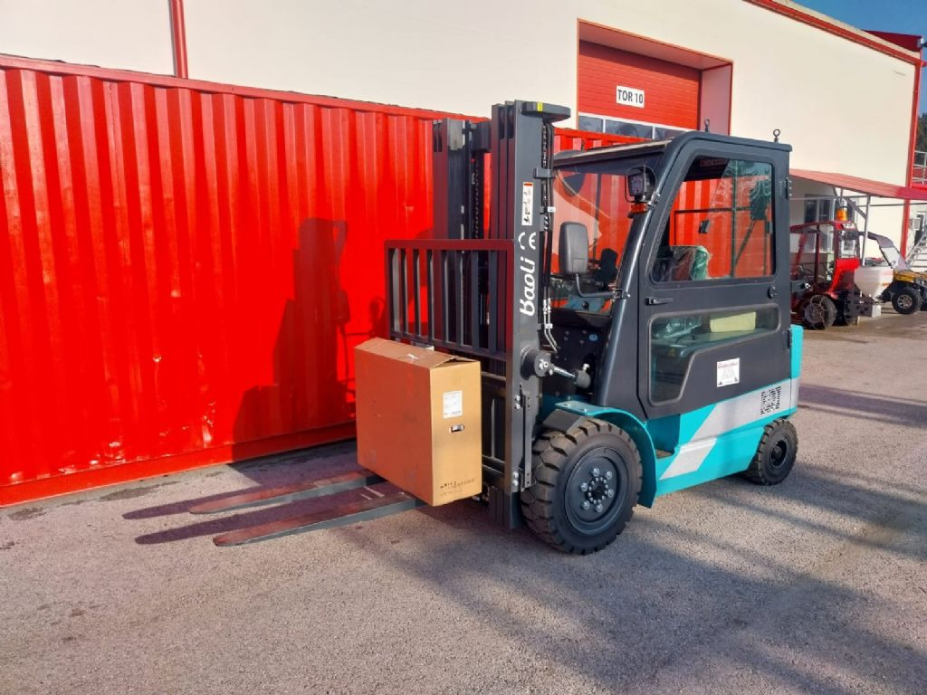 Baoli KBE35 - Electric forklift: picture 3 Baoli KBE35 - Electric forklift: picture 3