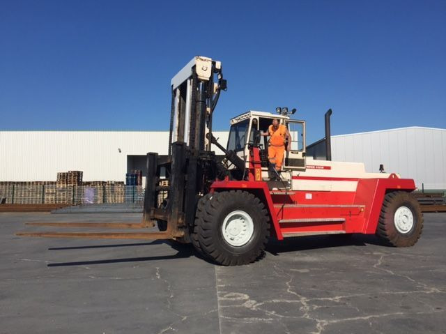 Svetruck 45-120-57 - Diesel forklift: picture 1 Svetruck 45-120-57 - Diesel forklift: picture 1