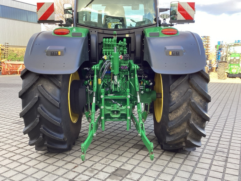 John Deere 6R215 CommandPro/ Garantie bis 06/27 - Farm tractor: picture 5 John Deere 6R215 CommandPro/ Garantie bis 06/27 - Farm tractor: picture 5