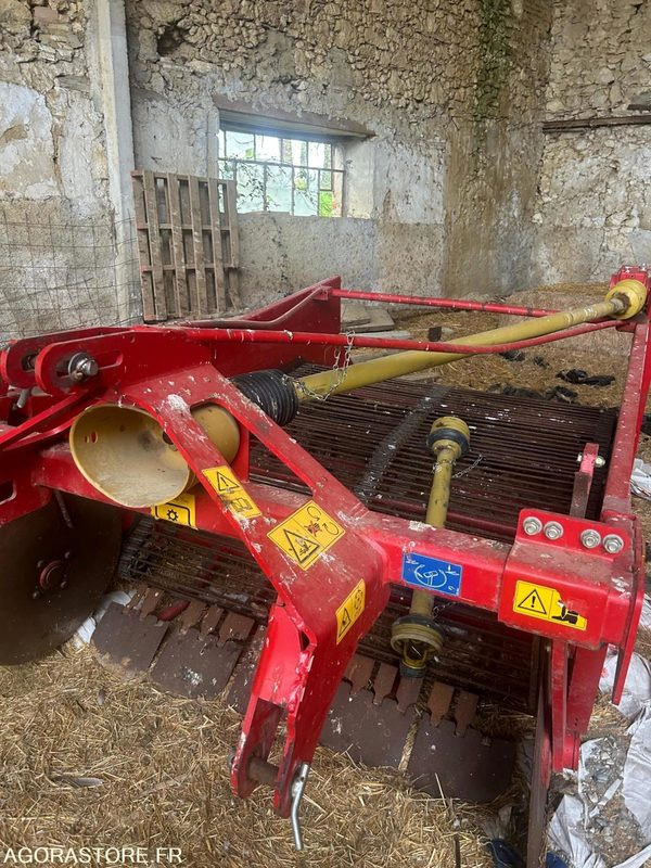 Arracheuse GRIMME - 2016 - BON ETAT GENERAL - Agricultural machinery: picture 1 Arracheuse GRIMME - 2016 - BON ETAT GENERAL - Agricultural machinery: picture 1