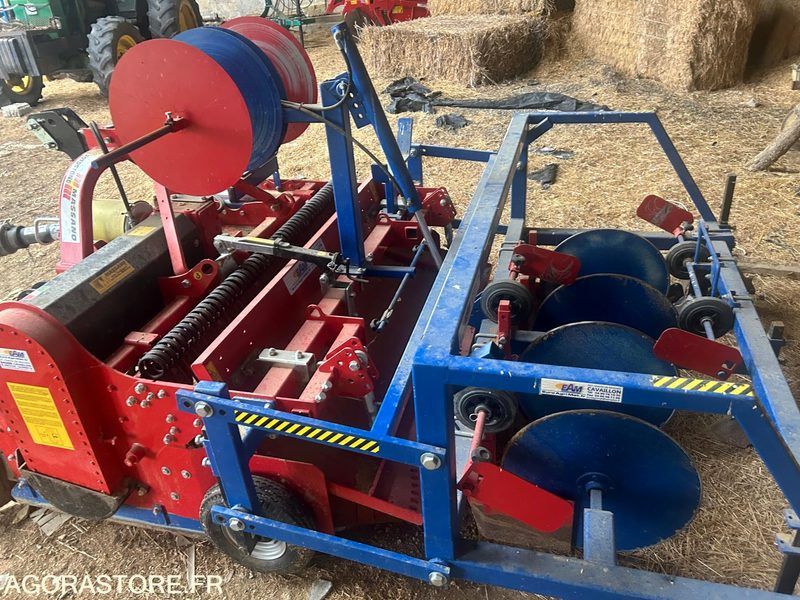 Enfouisseuse/butteuse massano type rotostone RSC185 GCB DID - Agricultural machinery: picture 1 Enfouisseuse/butteuse massano type rotostone RSC185 GCB DID - Agricultural machinery: picture 1