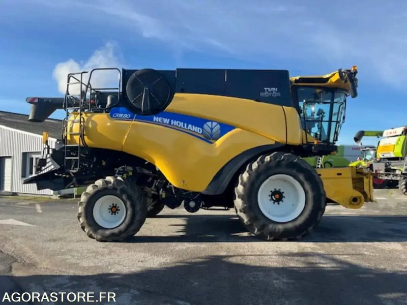 MOISSONNEUSE BATTEUSE NEW HOLLAND CR 8.80 - 2017 / 1847 HEURES - Agricultural machinery: picture 1 MOISSONNEUSE BATTEUSE NEW HOLLAND CR 8.80 - 2017 / 1847 HEURES - Agricultural machinery: picture 1