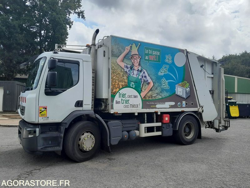 BOM Renault Premium 19T - Garbage truck: picture 2 BOM Renault Premium 19T - Garbage truck: picture 2