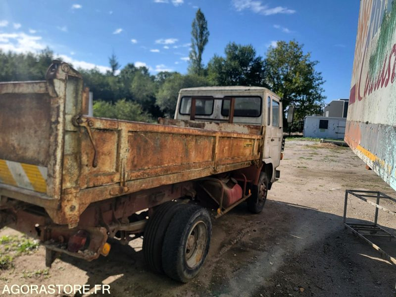 CAMION-BENNE-RENAULT-JK75-1986/181289 KM - Tipper: picture 4 CAMION-BENNE-RENAULT-JK75-1986/181289 KM - Tipper: picture 4