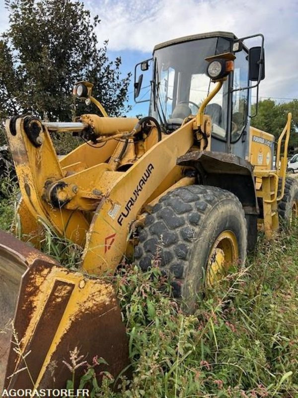 CHARGEUSE FURUKAWA 335 - 2000 - 5800 HEURES - Loader: picture 4 CHARGEUSE FURUKAWA 335 - 2000 - 5800 HEURES - Loader: picture 4