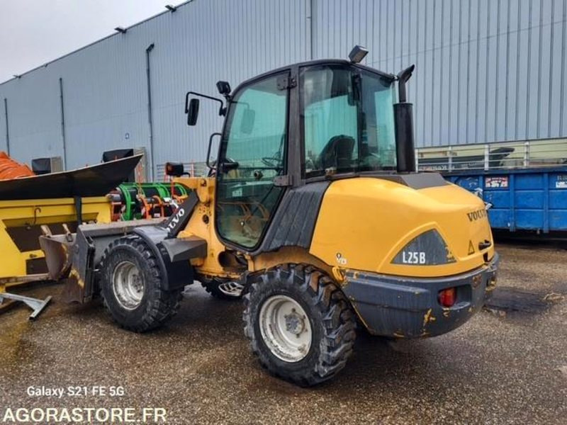 CHARGEUSE VOLVO L25B-P 2008 6200 HEURES - Loader: picture 3 CHARGEUSE VOLVO L25B-P 2008 6200 HEURES - Loader: picture 3