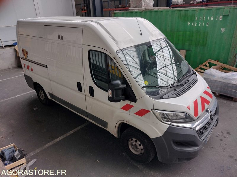 CITROEN JUMPER L2H2 / 186 914 KMS / 2016 / HAYON - Panel van: picture 1 CITROEN JUMPER L2H2 / 186 914 KMS / 2016 / HAYON - Panel van: picture 1