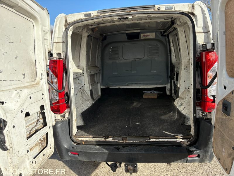 CITROEN JUMPY 2011 - Small van: picture 3 CITROEN JUMPY 2011 - Small van: picture 3