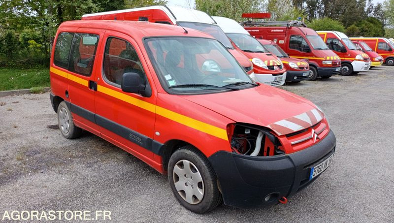 Citroën Berlingo - 2003 - 98306KMS 5760XK56 - Small van: picture 3 Citroën Berlingo - 2003 - 98306KMS 5760XK56 - Small van: picture 3