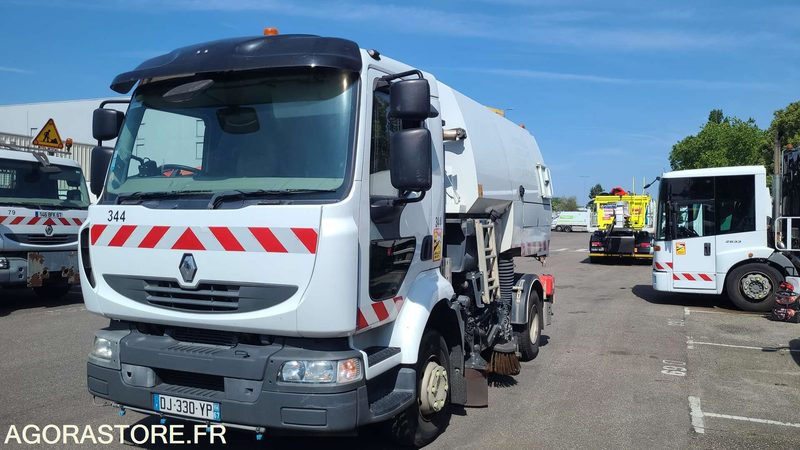 DJ 330 YP - RENAULT MIDLUM 220 - 2014 - 96138KM - Road sweeper: picture 2 DJ 330 YP - RENAULT MIDLUM 220 - 2014 - 96138KM - Road sweeper: picture 2