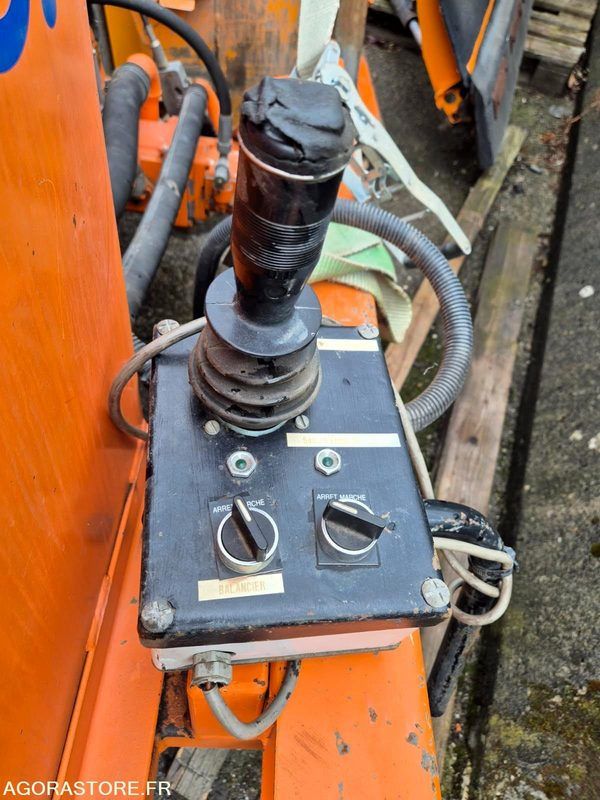 EPAREUSE FRONTALE CMV 450F 1999 - Boom mower: picture 4 EPAREUSE FRONTALE CMV 450F 1999 - Boom mower: picture 4