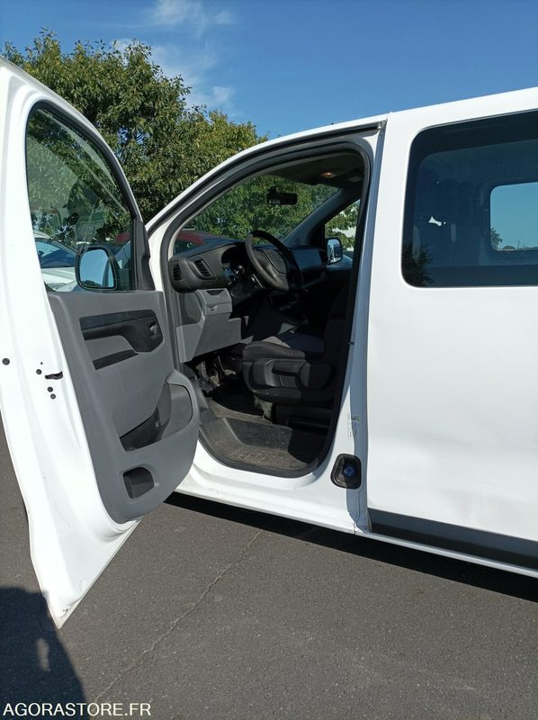 ET-832-VE - Roulant - VP - CITROEN JUMPY SPACE TOURER - 9 PLACES - 237 345 Kms - Minibus, Passenger van: picture 4 ET-832-VE - Roulant - VP - CITROEN JUMPY SPACE TOURER - 9 PLACES - 237 345 Kms - Minibus, Passenger van: picture 4