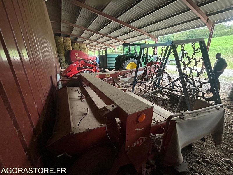 FAUCHEUSE TRAINEE KUHN FC300G 1995 AVEC CONDITIONNEUR - Mower: picture 2 FAUCHEUSE TRAINEE KUHN FC300G 1995 AVEC CONDITIONNEUR - Mower: picture 2